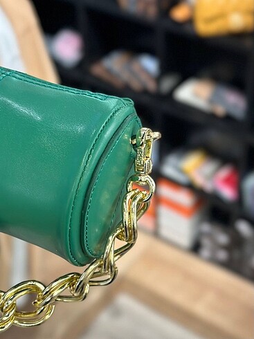  Beden yeşil Renk manu atelier xx mini cylınder bags askısı