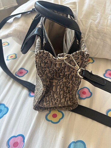 Stradivarius Stradivaus çanta