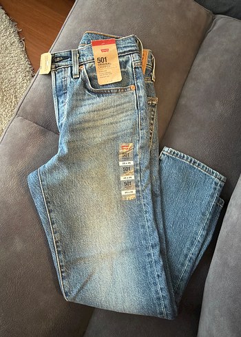 Levis 501 Acik Mavi Denim Jean