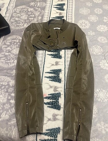 Bershka crop ceket