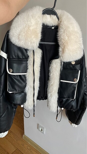 m Beden Twist bomber mont