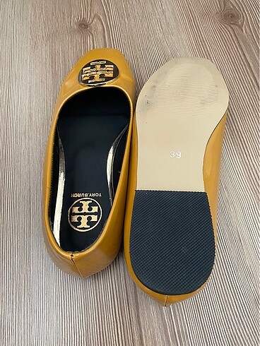 39 Beden sarı Renk TORY BURCH BABET