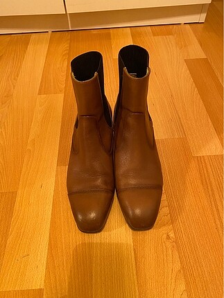 Massimo dutti bot