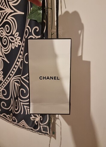 Chanel hediye çantası