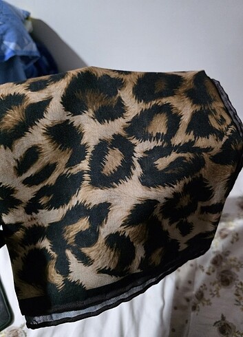 Madame polo leopar eşarp