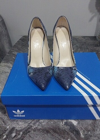 Diğer Stiletto ayakkabı