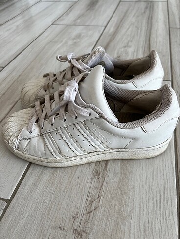 Adidas Adidas beyaz süperstar ayakkabı