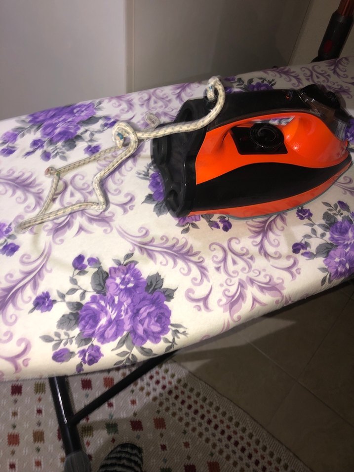 Turuncu Siyah Elektrikli Ütü - Görsel 4