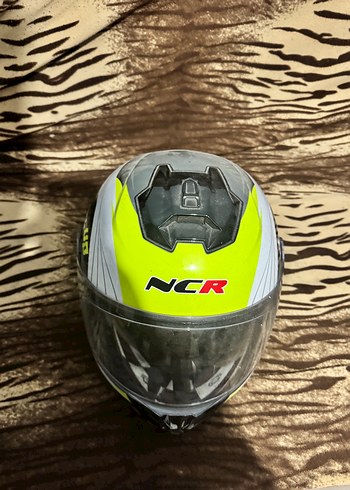 Sarı Renkli Baskılı Kemerli Motosiklet Kaskı - Görsel 2