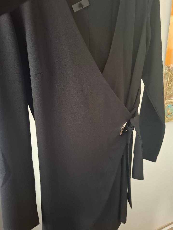 Siyah kruvaze asimetrik elbise - Görsel 3