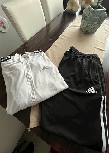 Beyaz Üst Fermuarlı Siyah Alt Adidas Eşofman Takımı - Görsel 5
