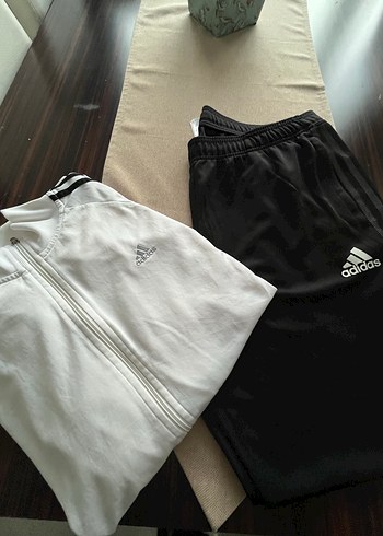 Beyaz Üst Fermuarlı Siyah Alt Adidas Eşofman Takımı - Görsel 4