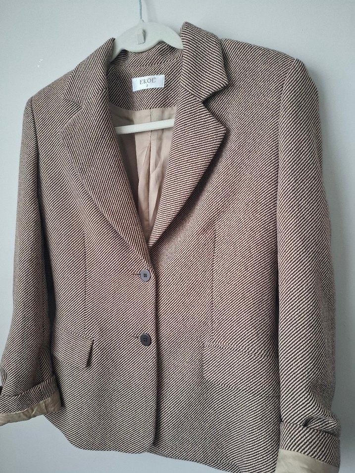 Bej Düğmeli Kadın Blazer Ceket - Görsel 2