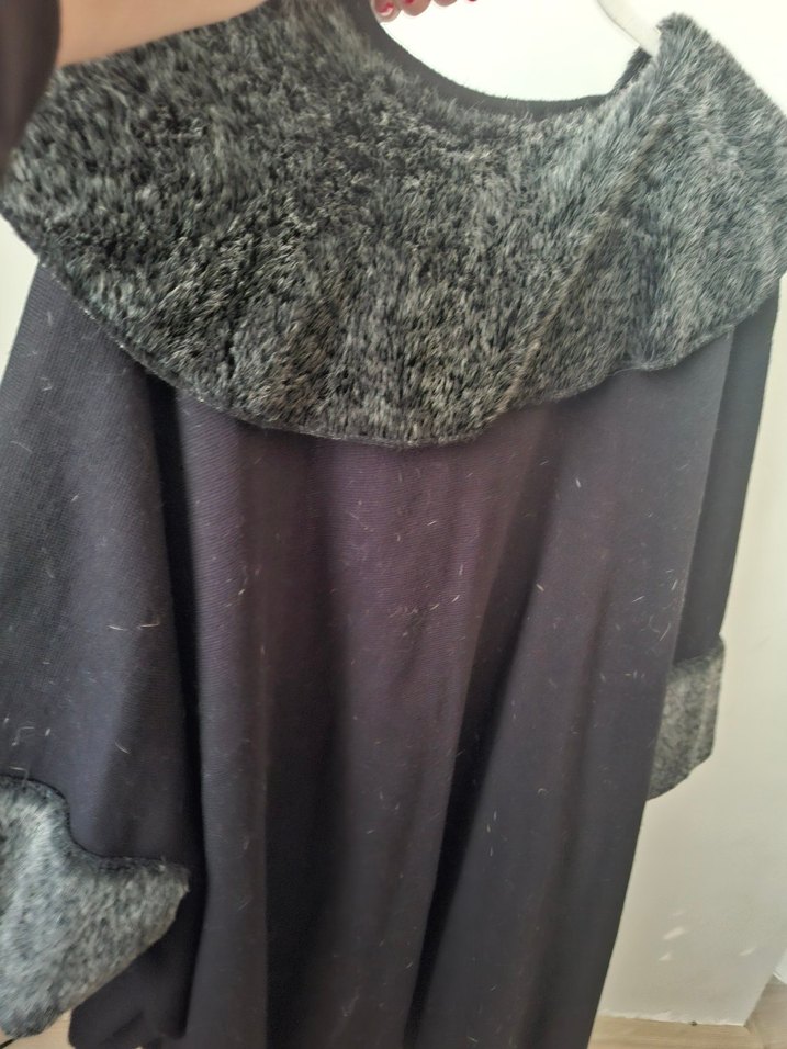 Gri Kadın Uzun Kollu Kürklü Panço - Görsel 4