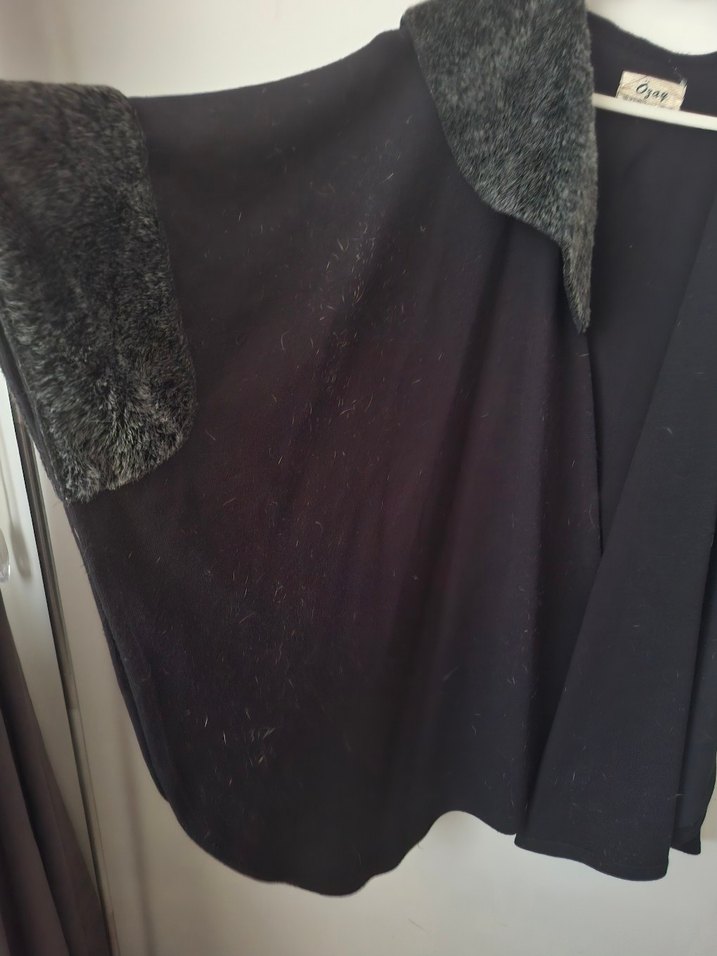 Gri Kadın Uzun Kollu Kürklü Panço - Görsel 2