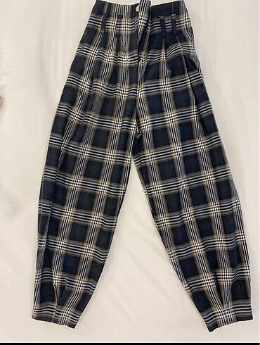 Bershka ekoseli pantolon