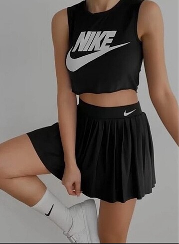 Nike tenis eteği
