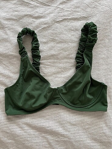 l Beden yeşil Renk Trendyol Milla Balenli Bikini Üstü