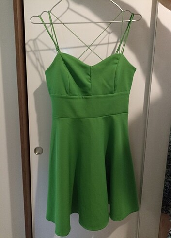 Yeşil Kısa Elbise