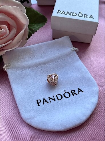 ışıltılı kademeli kalp rose charm