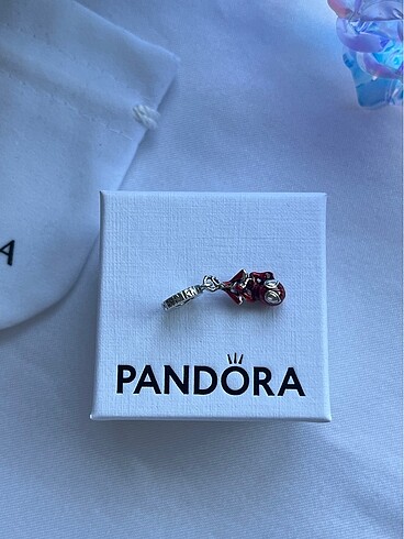 Beden Örümcek adam charm #beğeni