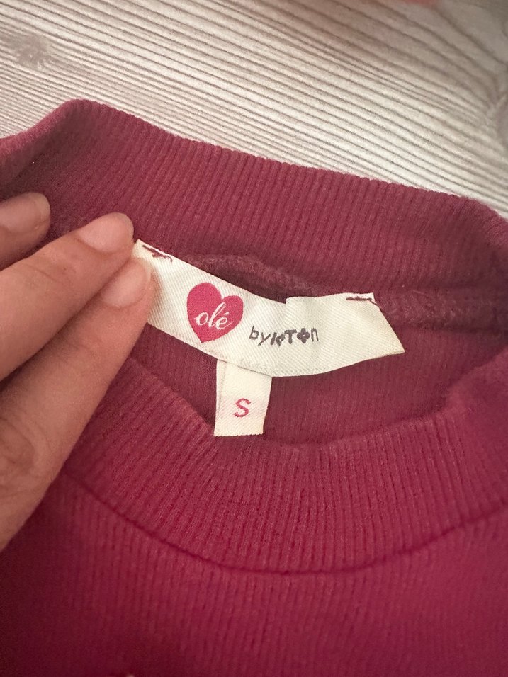 Bordo Yüksek Yaka Kolsuz Kadın Süveter - Görsel 3