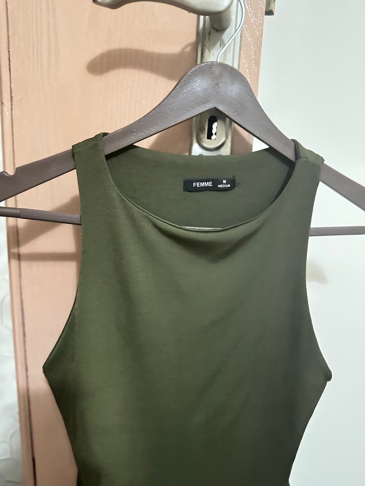 Koyu Yeşil Yüksek Yakalı Kolsuz Bodysuit - Görsel 2