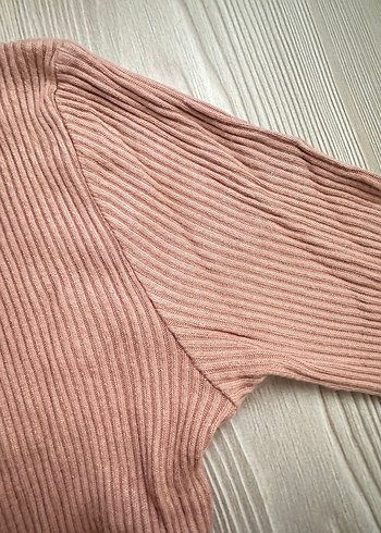 Bej Uzun Kollu Yüksek Yakalı Bluz - Görsel 4