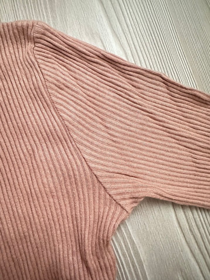 Bej Uzun Kollu Yüksek Yakalı Bluz - Görsel 4