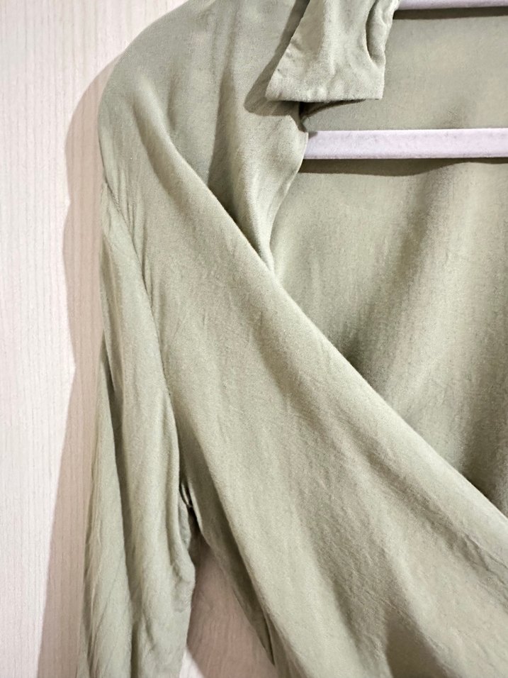 Bershka Yeşil Mini Keten Bohem Kadın Gömlek - Görsel 3