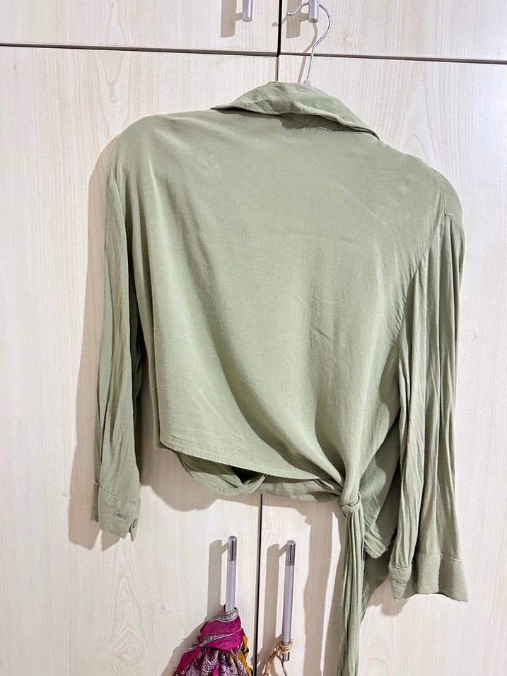 Bershka Yeşil Mini Keten Bohem Kadın Gömlek - Görsel 4