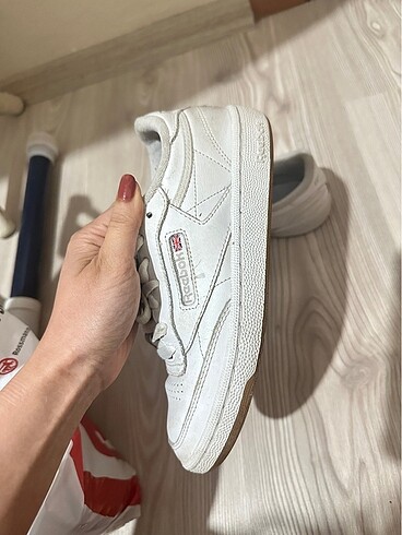 36 Beden beyaz Renk Reebok spor ayakkabı