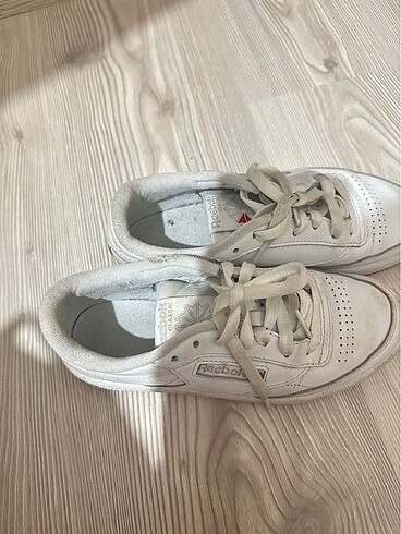 36 Beden Reebok spor ayakkabı