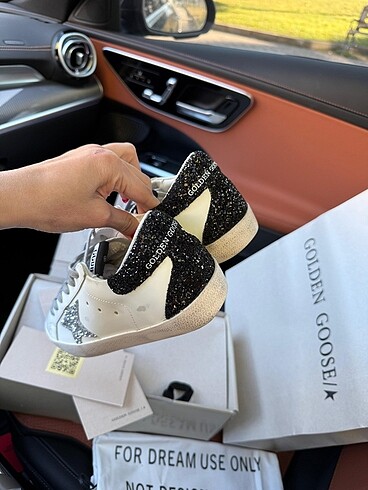 39 Beden Golden Goose Sneakers