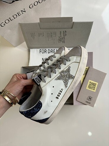Golden Goose Sneaker