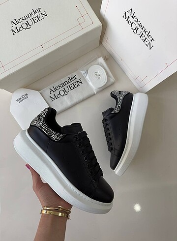 38 Beden Alexander McQueen taşlı