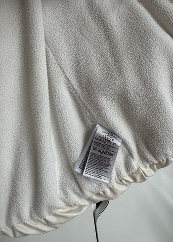 Kız Çocuk Beyaz Kapüşonlu Kürklü Mont - Görsel 3