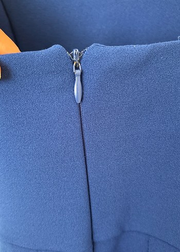 s Beden Kadın Lacivert V-Yaka Pilili Midi Elbise