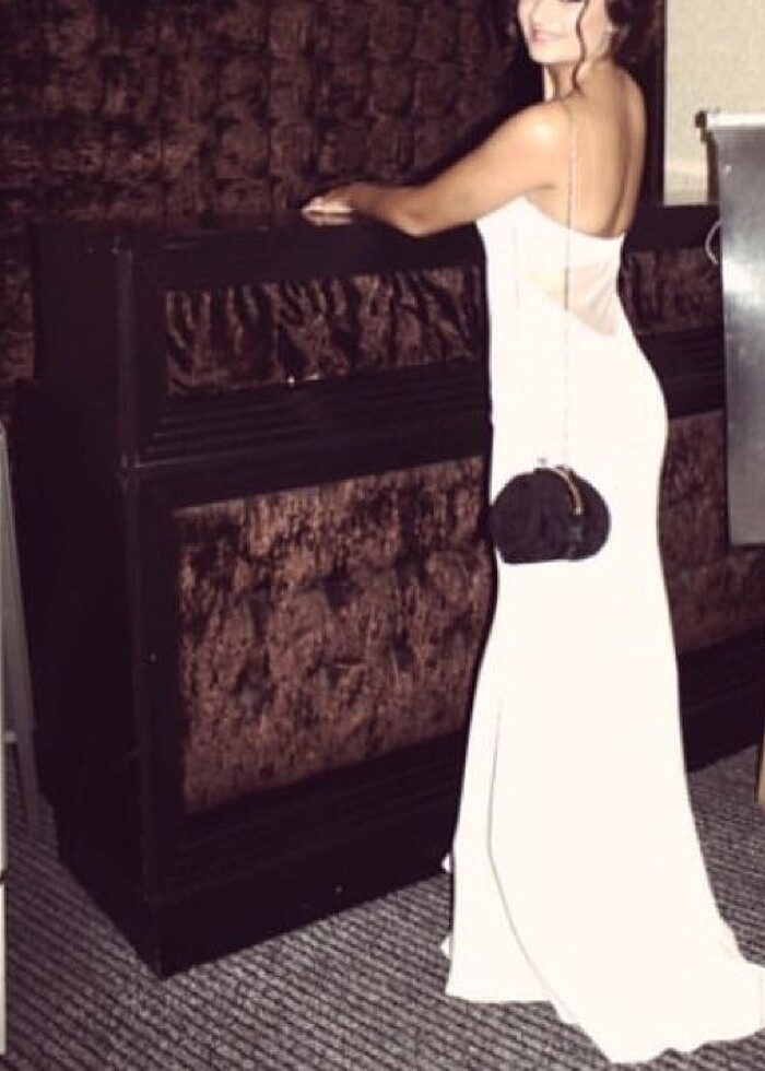 Beyaz elbise - Görsel 2