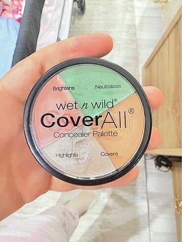 Wet n wild concealer paleti