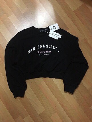 Bershka etiketli sweatshirt