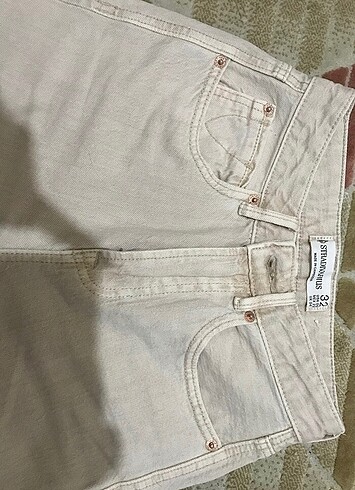 D98 stradivarius jean