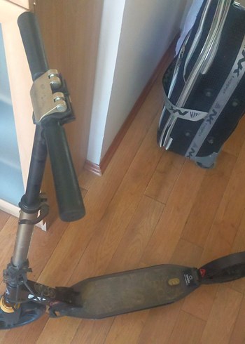 Decathlon scooter