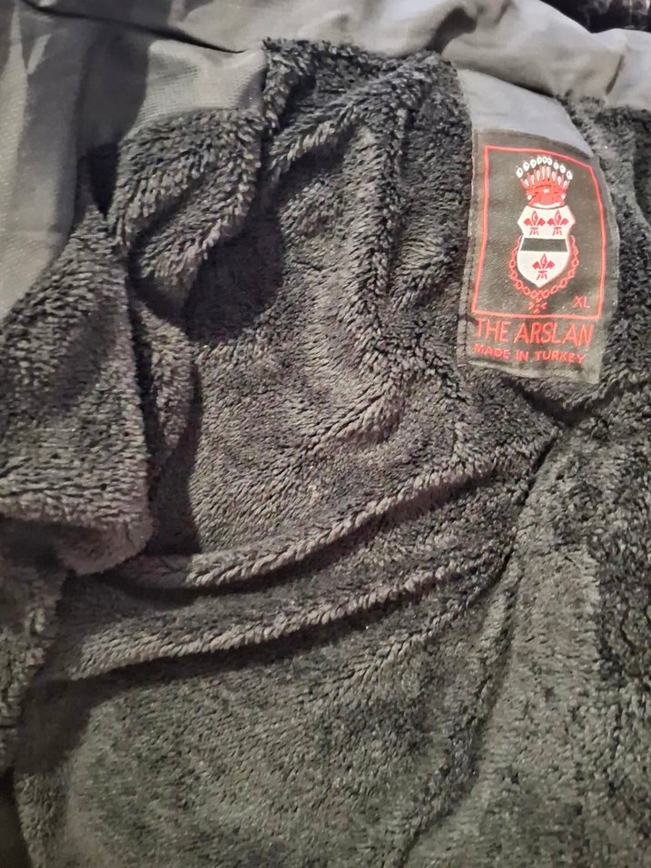 Siyah Kürklü Kadın/Erkek Kışlık Mont - Görsel 5