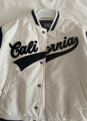 Zara Erkek çocuk Mont - Görsel 3