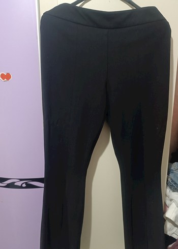 Beden Siyah kumaş yırtmaçlı pantolon