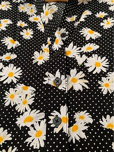 m Beden siyah Renk H&M çiçekli yakalı sırt detaylı elbise