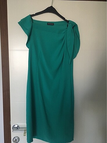 Yeşil kısa elbise