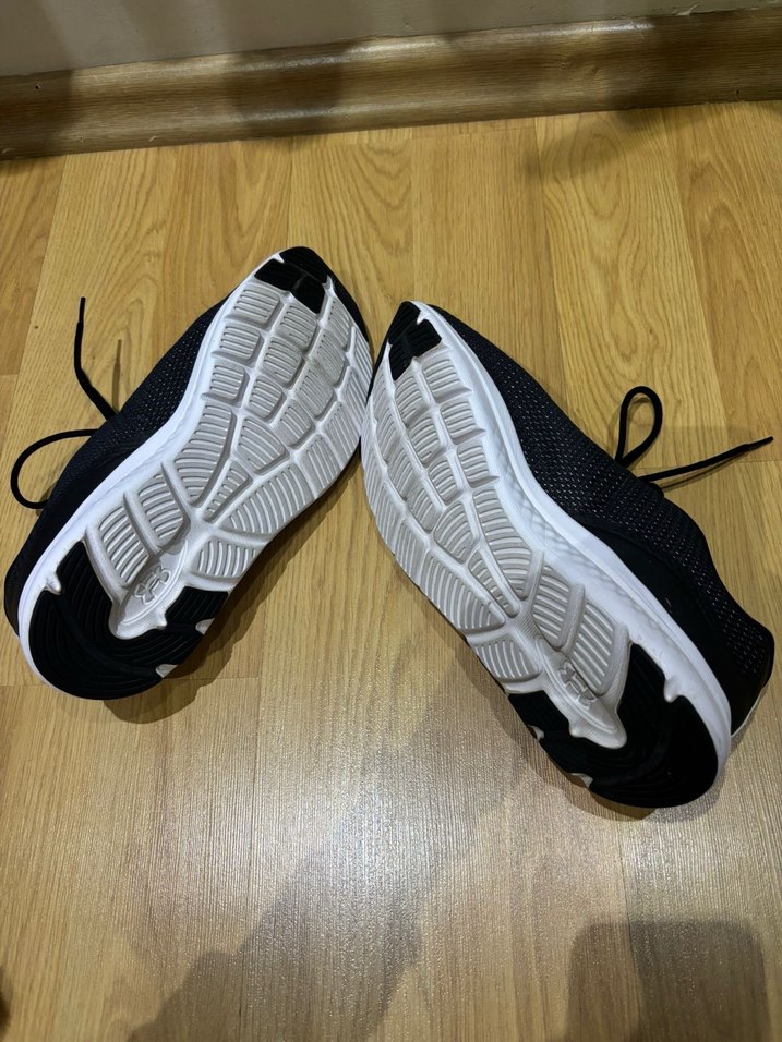 Under Armour Marka Erkek Koşu Ayakkabısı - Görsel 4