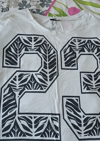 Baskılı Beyaz Tişörtü - Görsel 2